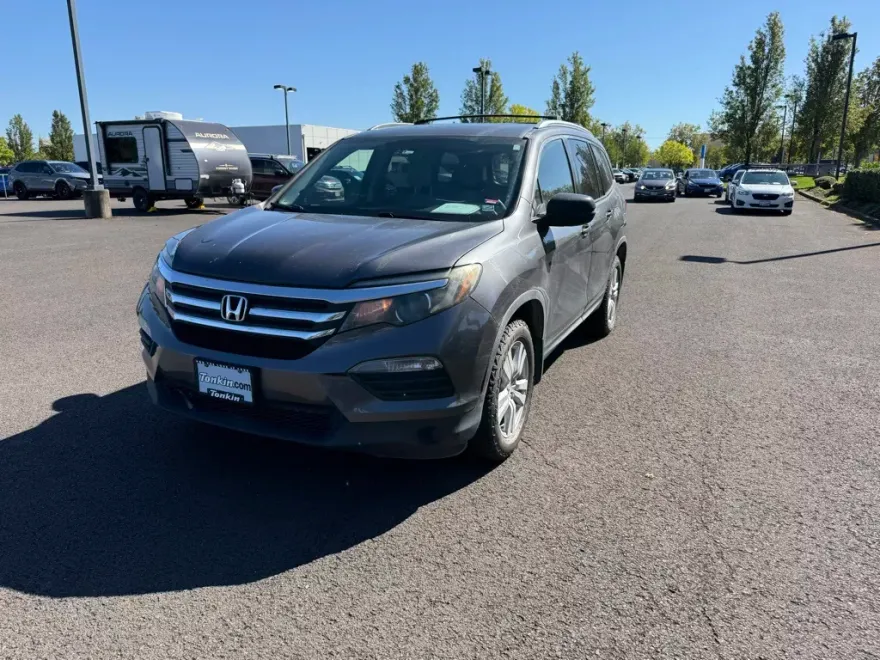 2016 Honda Pilot LX photo 1