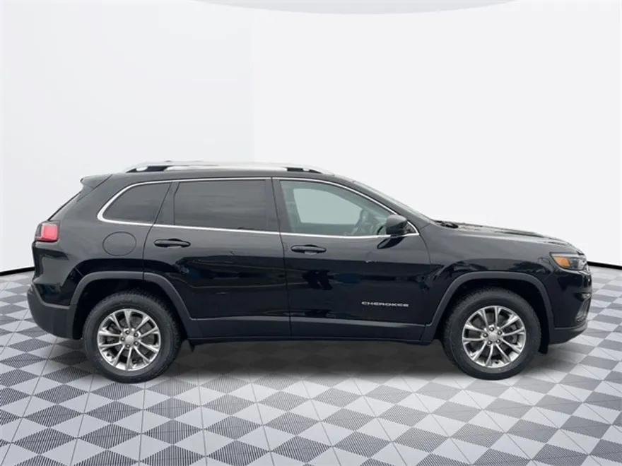 2019 Jeep Cherokee Latitude photo 1