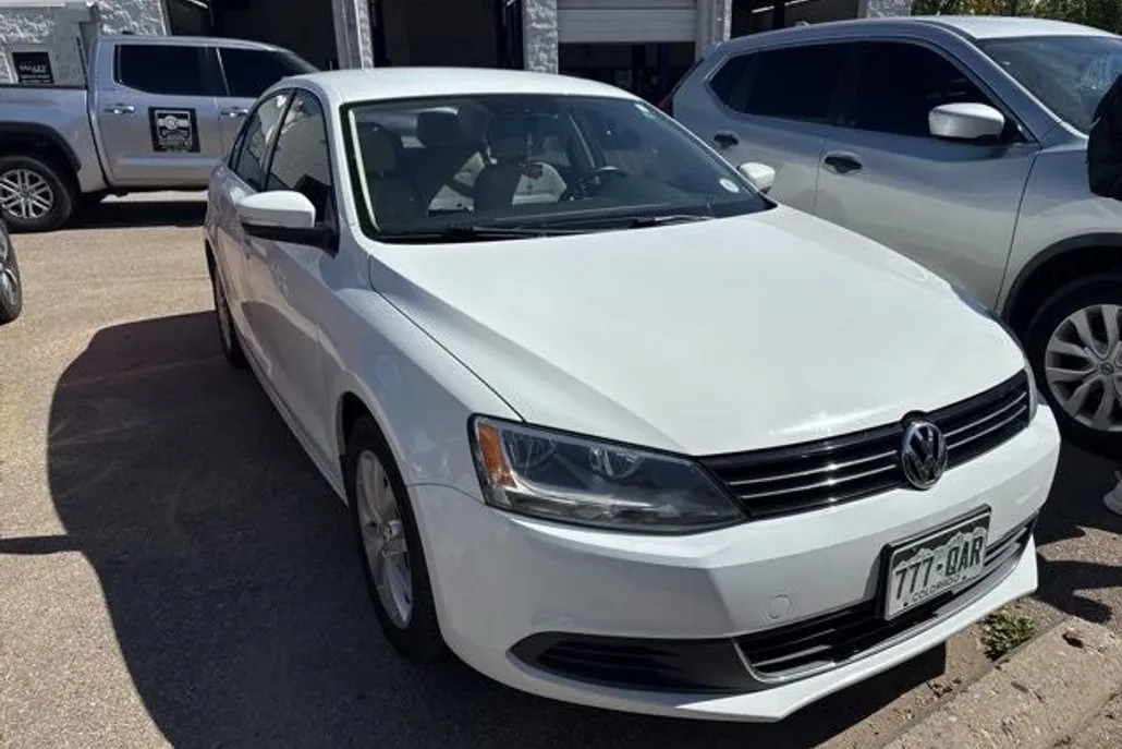 2014 Volkswagen Jetta 1.8T SE photo 1