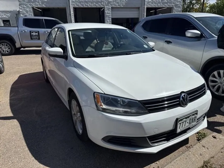 2014 Volkswagen Jetta 1.8T SE photo 1