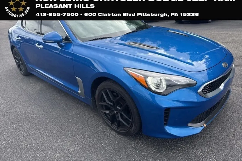 2018 Kia Stinger photo 1
