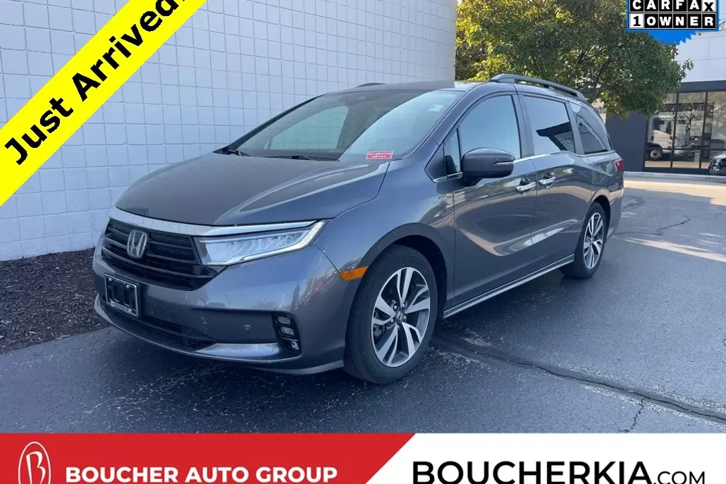 2023 Honda Odyssey Touring photo 1