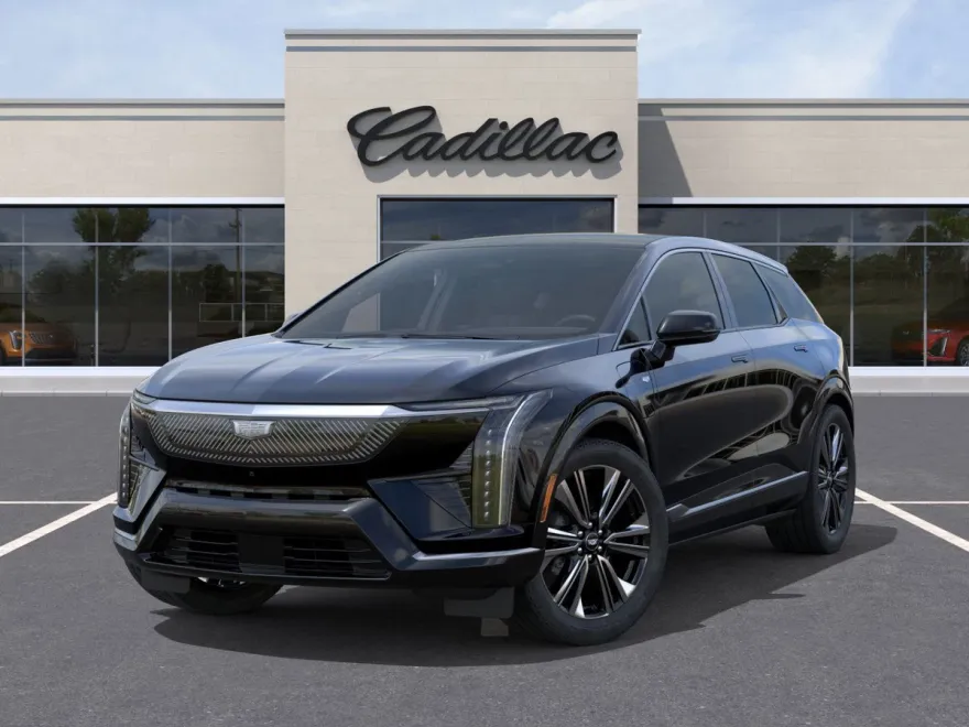 2025 Cadillac Optiq Luxury photo 1