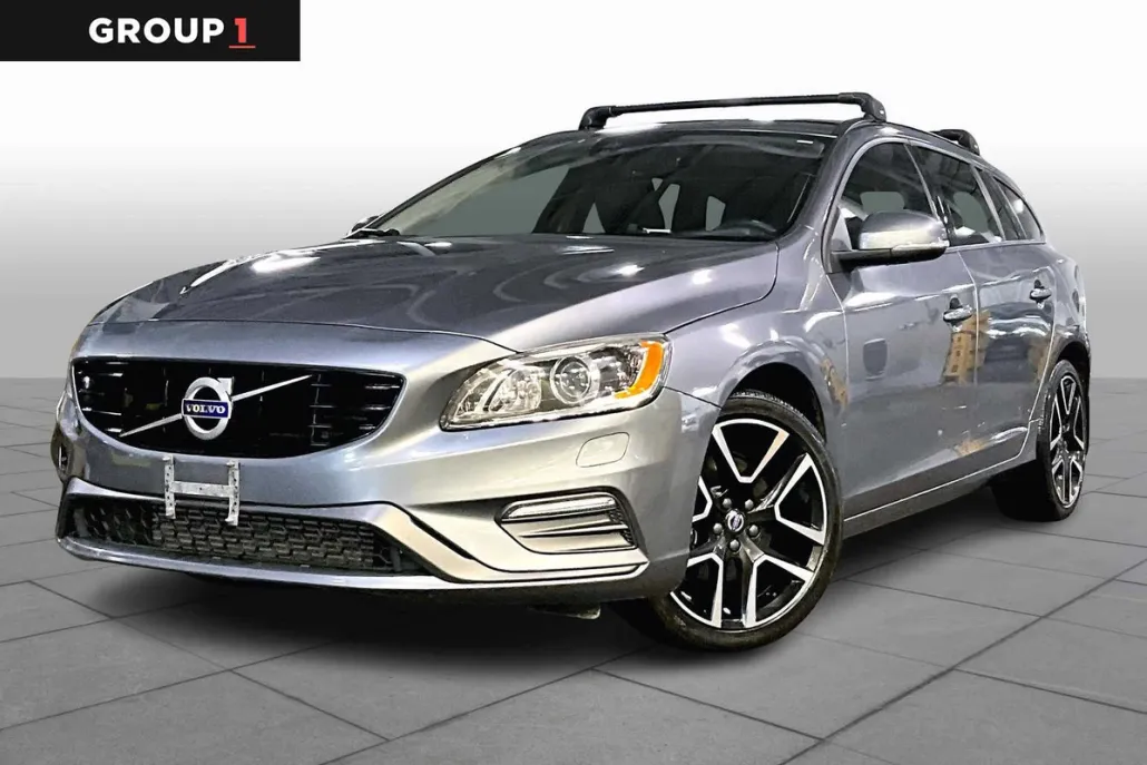 2018 Volvo V60 photo 1