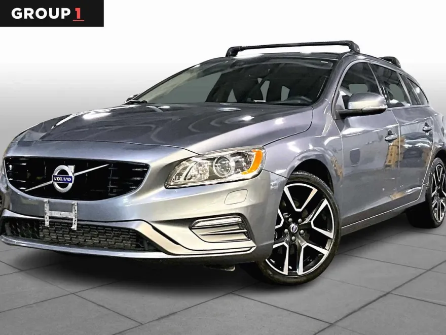 2018 Volvo V60 photo 1