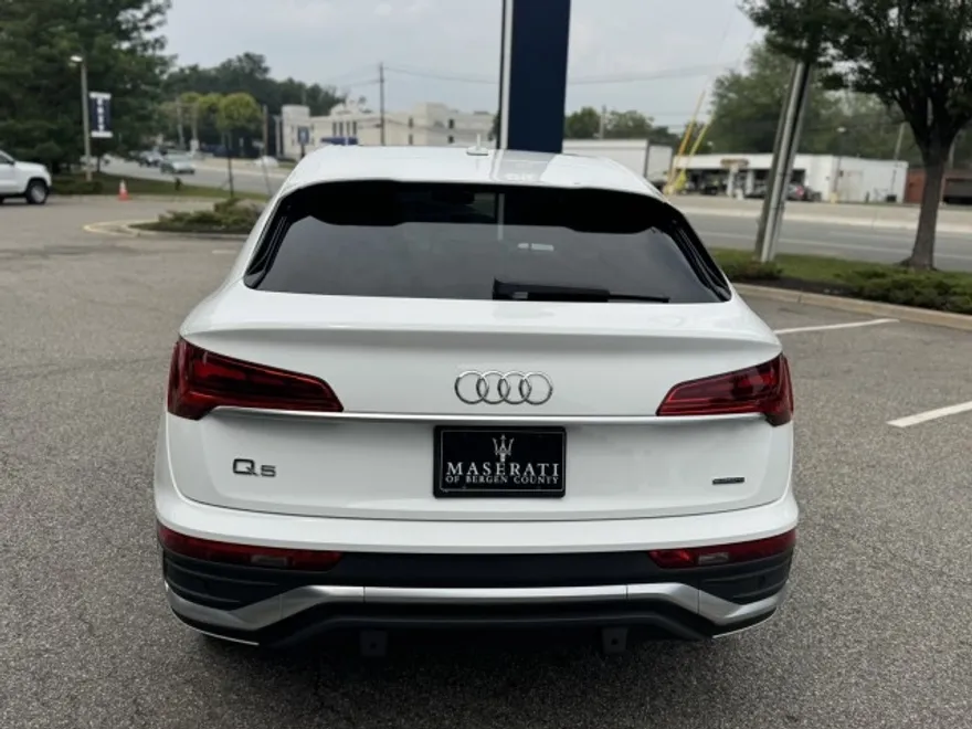2022 Audi Q5 Sportback S line Premium photo 1