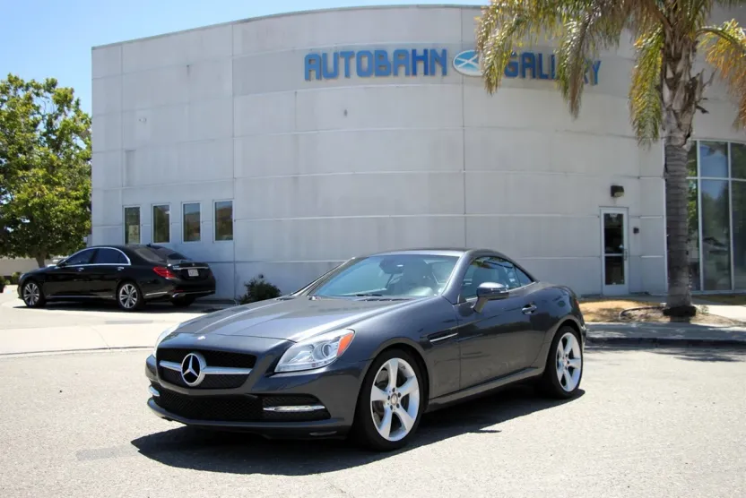 2012 Mercedes Benz SLK 350 photo 1