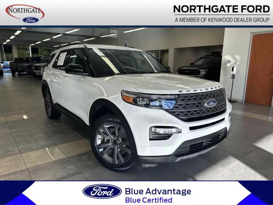 2022 Ford Explorer XLT photo 1