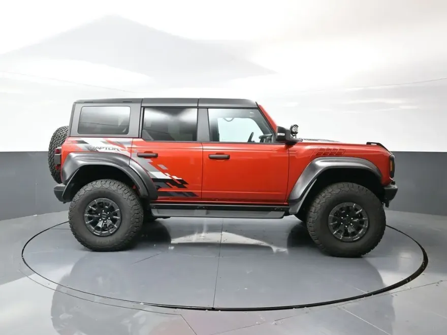 2023 Ford Bronco Raptor photo 1