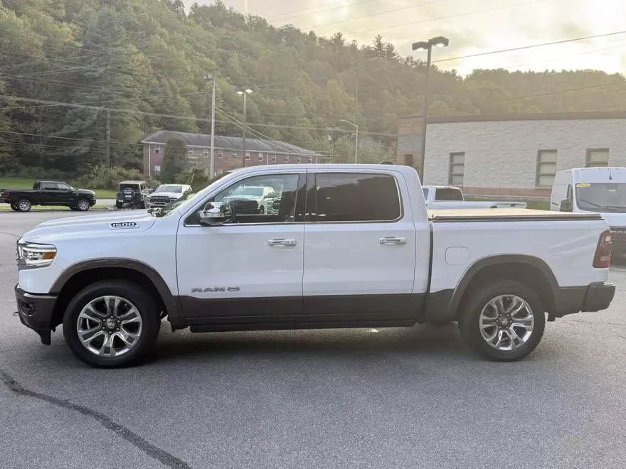 2022 Ram 1500 Longhorn photo 1