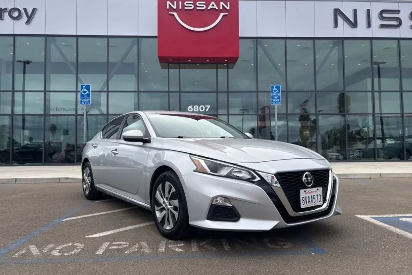 2021 Nissan Altima 2.5 S photo 1