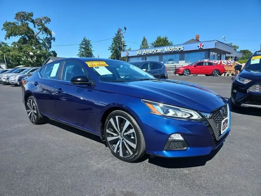 2019 Nissan Altima 2.5 SR photo 1