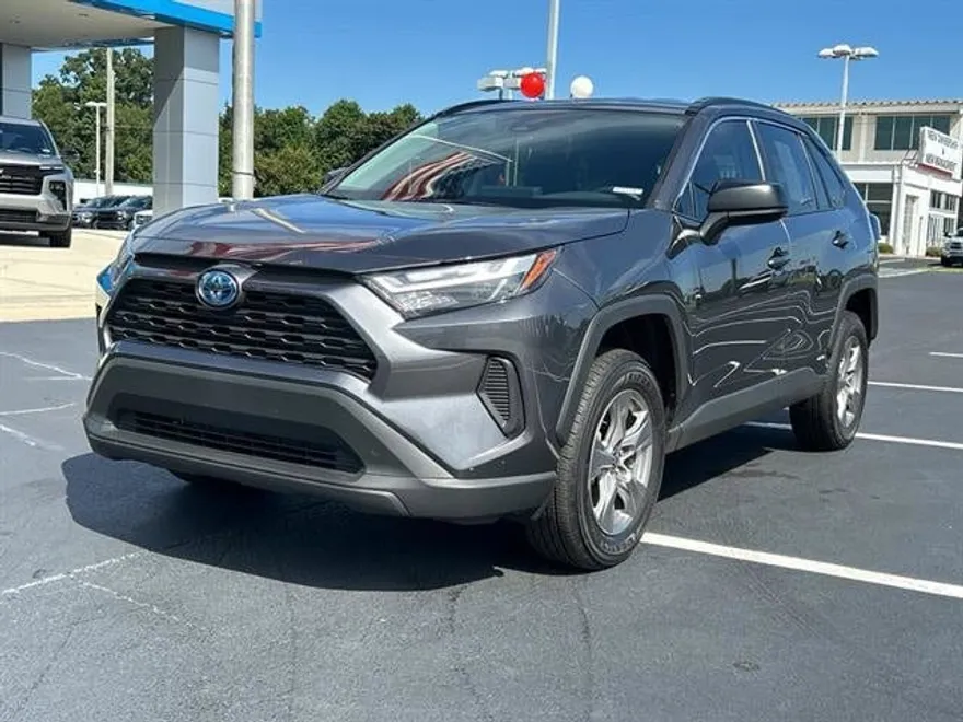 2024 Toyota RAV4 Hybrid LE photo 1