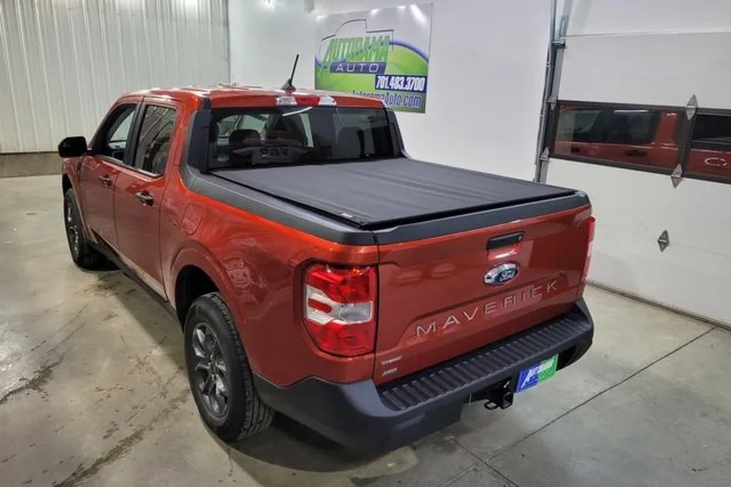 2024 Ford Maverick XLT photo 1