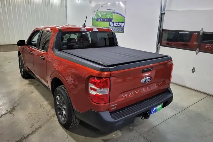 2024 Ford Maverick XLT photo 1