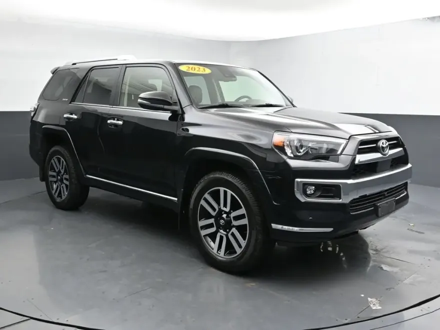 2023 Toyota 4Runner Limited 4WD photo 1