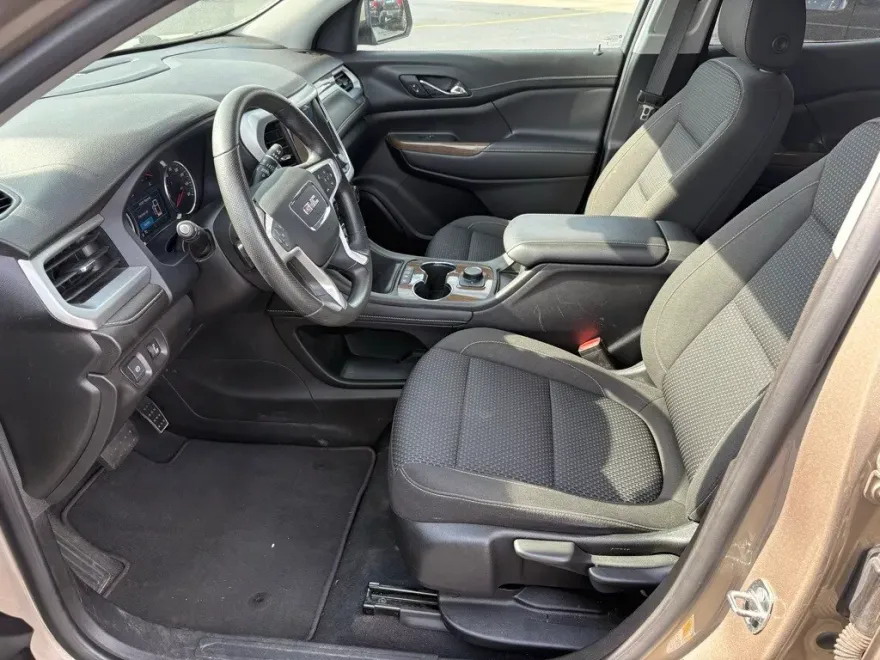 2023 Gmc Acadia SLE photo 1