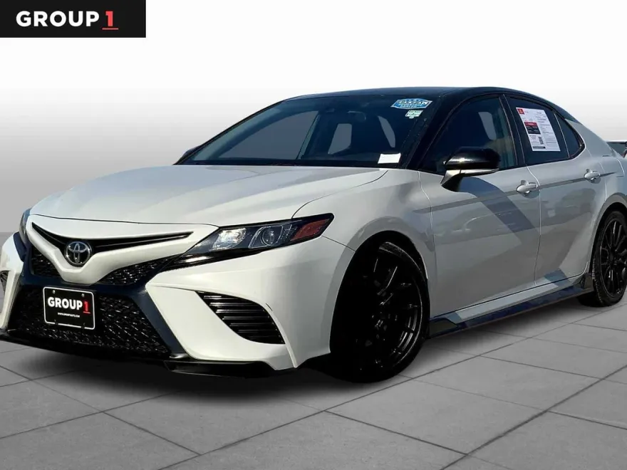 2021 Toyota Camry TRD V6 photo 1