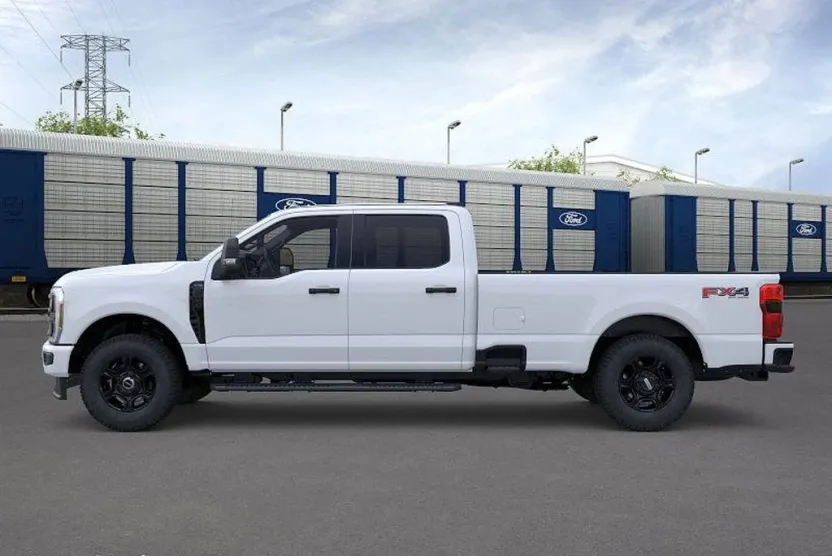 2026 Ford F-350 photo 1