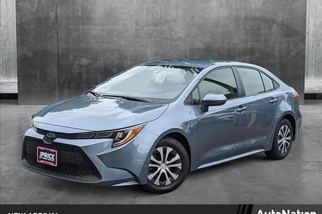 2022 Toyota Corolla Hybrid LE photo 1