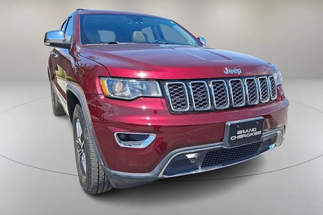 2017 Jeep Grand Cherokee Limited photo 1