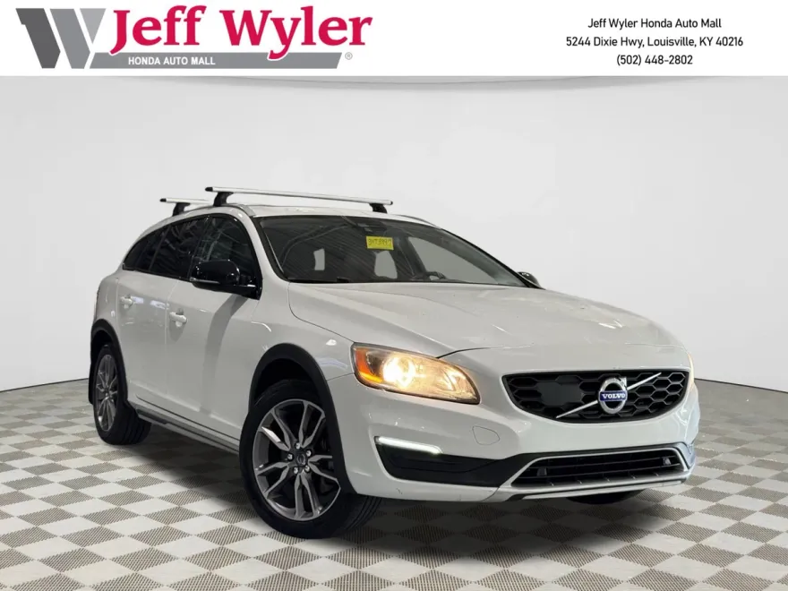2018 Volvo V60 Cross Country T5 AWD photo 1