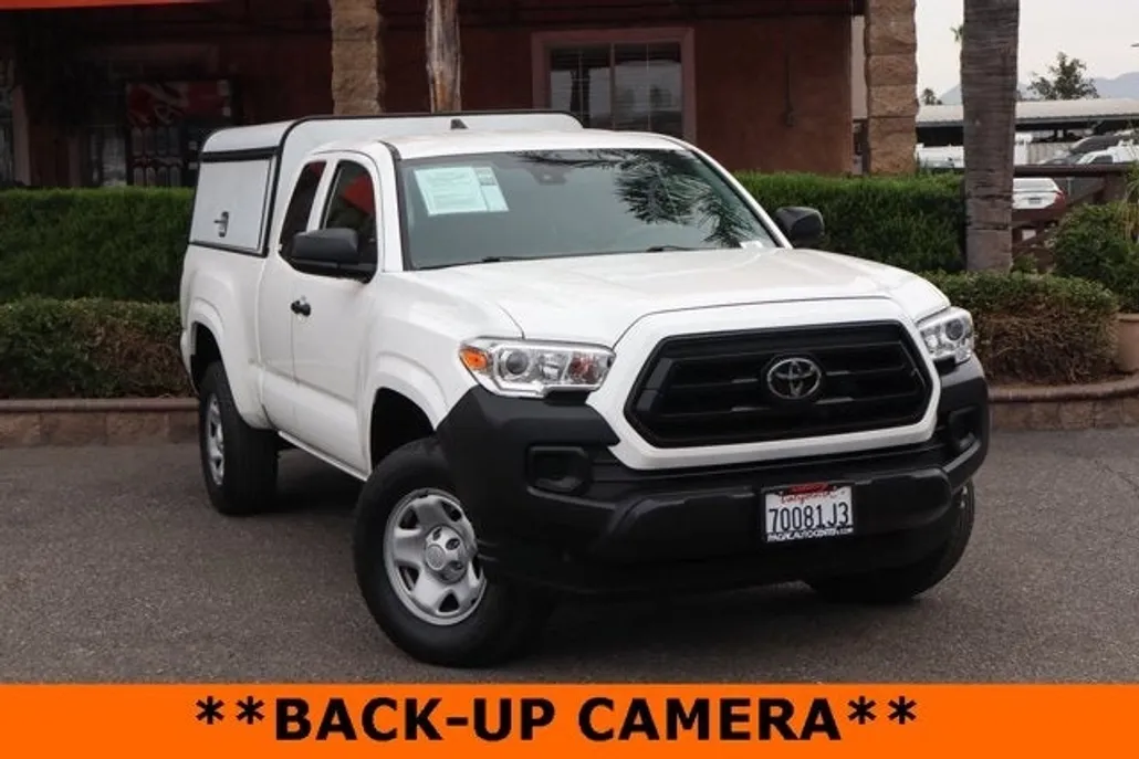 2022 Toyota Tacoma SR photo 1