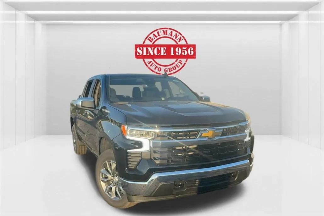 2026 Chevrolet Silverado 1500 LT photo 1