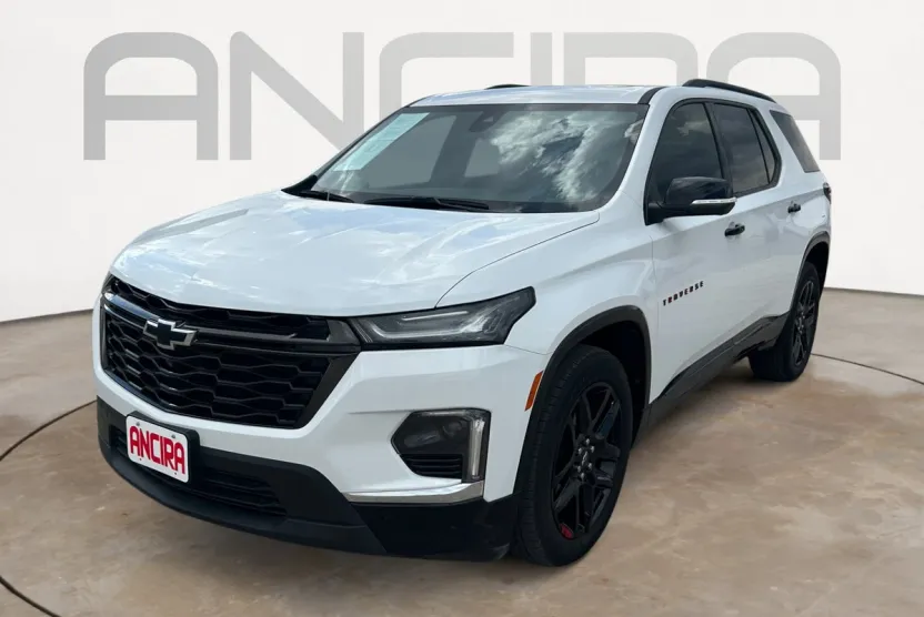 2023 Chevrolet Traverse Premier photo 1