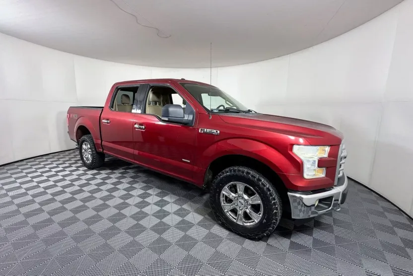 2015 Ford F-150 XLT photo 1