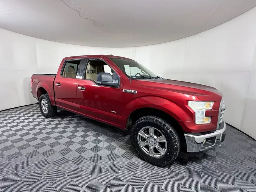 2015 Ford F-150 XLT photo 1