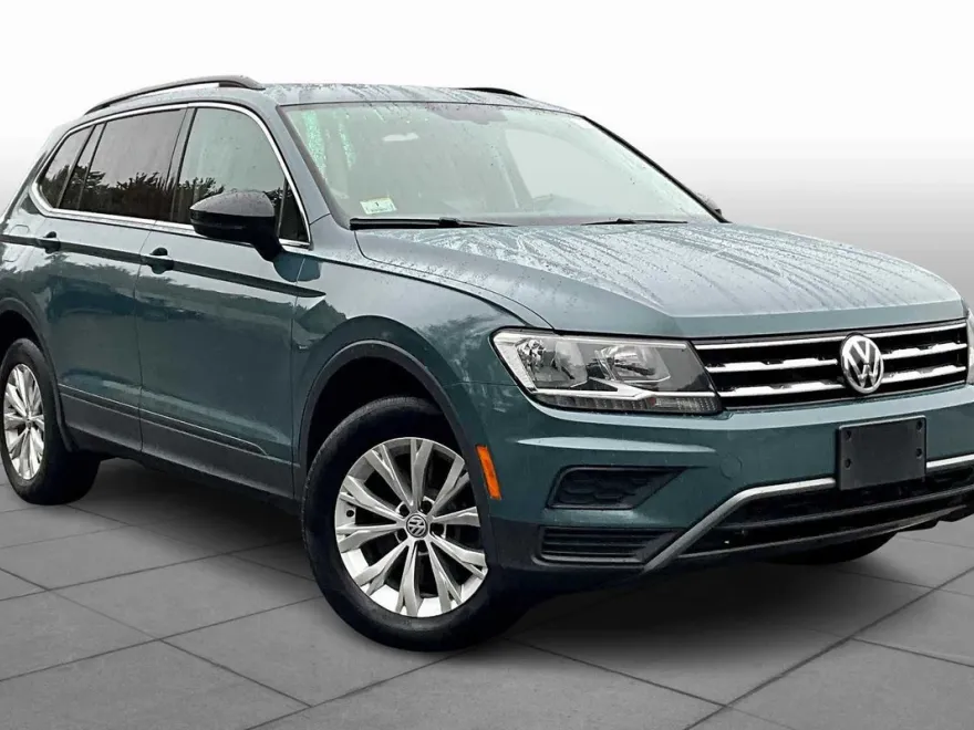 2019 Volkswagen Tiguan SE photo 1