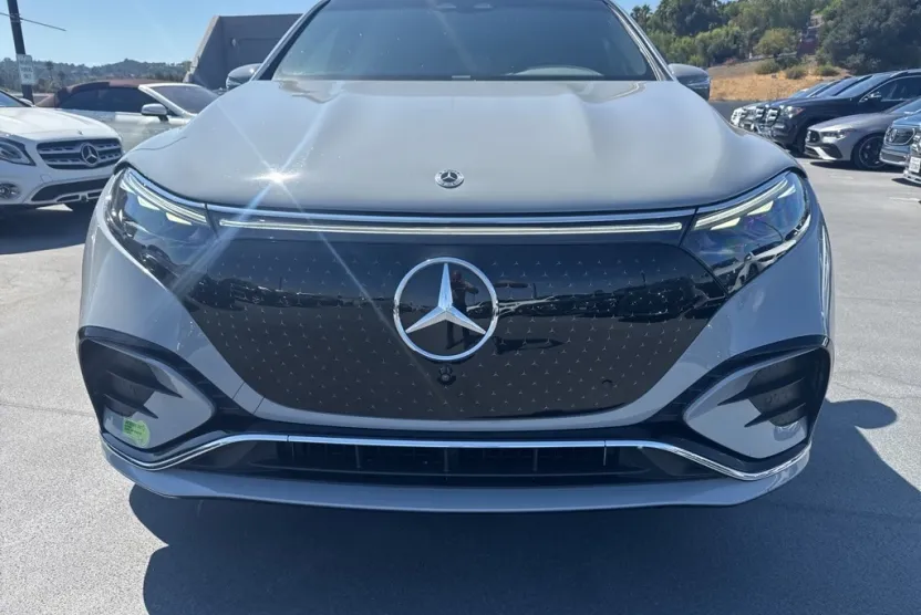2023 Mercedes Benz EQS SUV 580 4MATIC photo 1