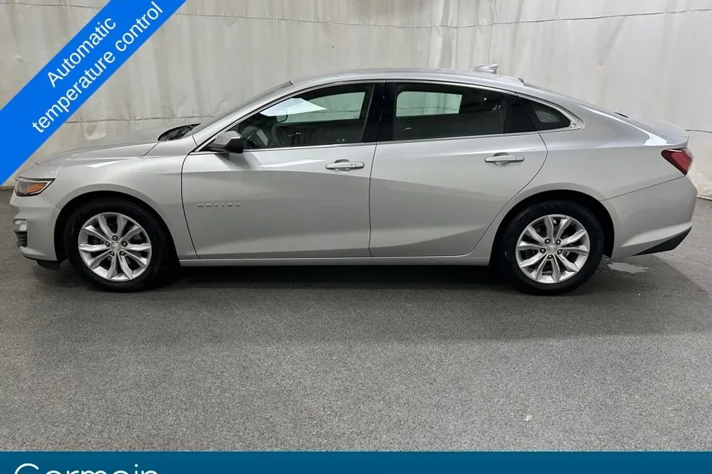 2019 Chevrolet Malibu 1LT photo 1