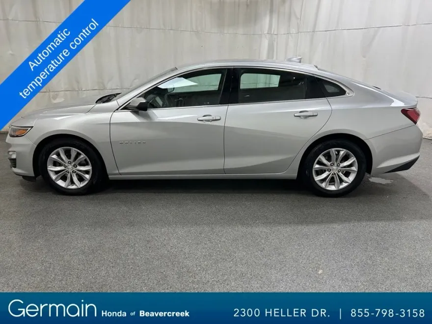2019 Chevrolet Malibu 1LT photo 1