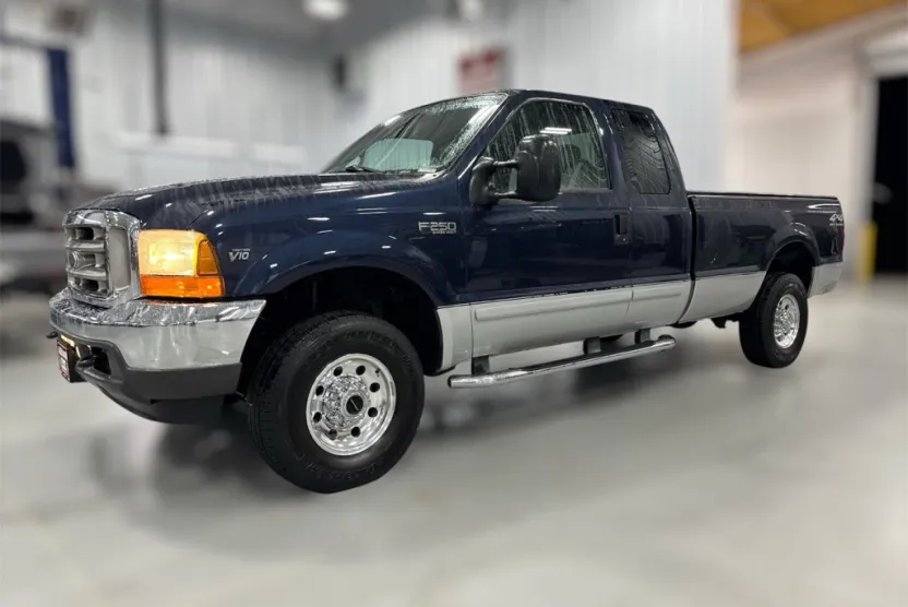 2001 Ford F-250 XLT photo 1