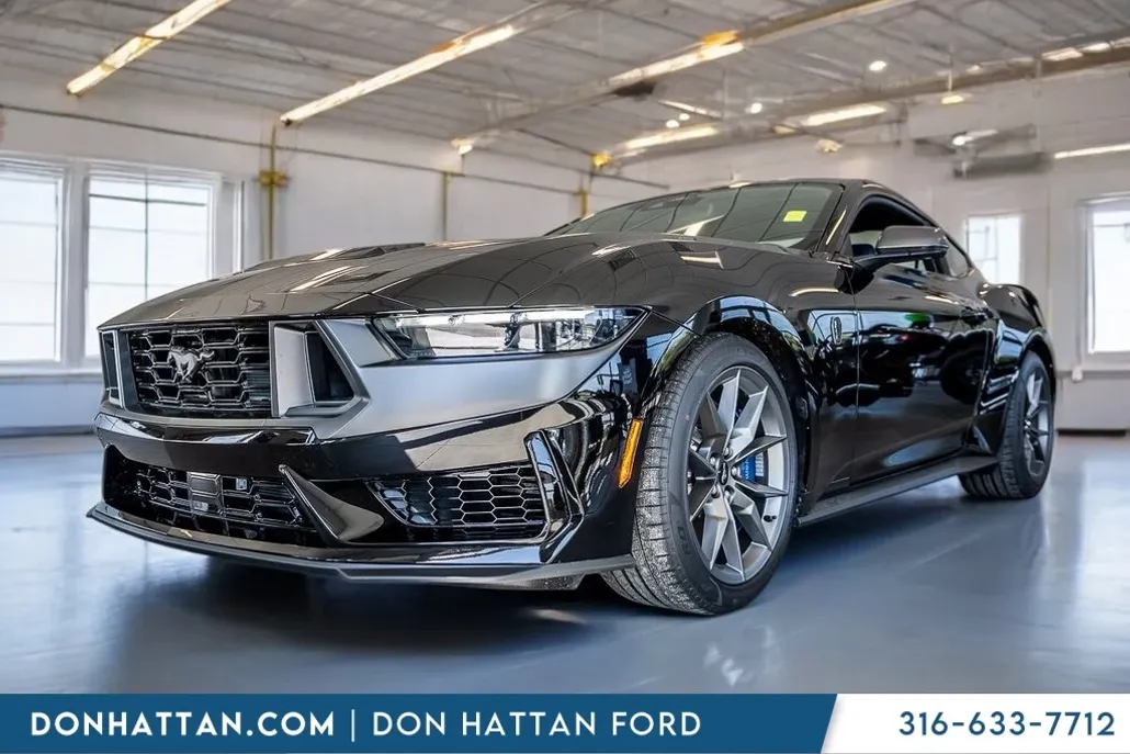 2025 Ford Mustang Dark Horse photo 1