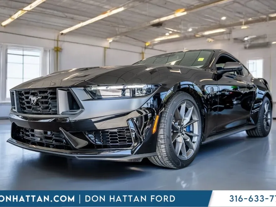 2025 Ford Mustang Dark Horse photo 1