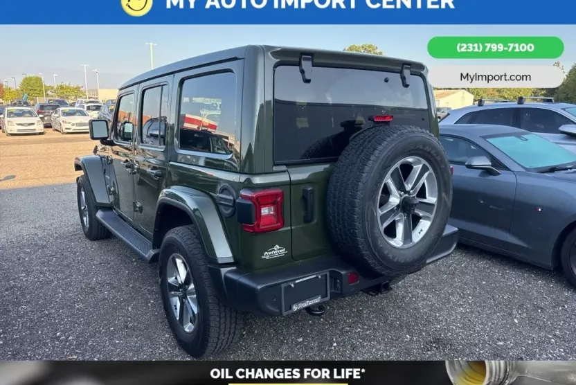 2021 Jeep Wrangler Unlimited Sahara photo 1