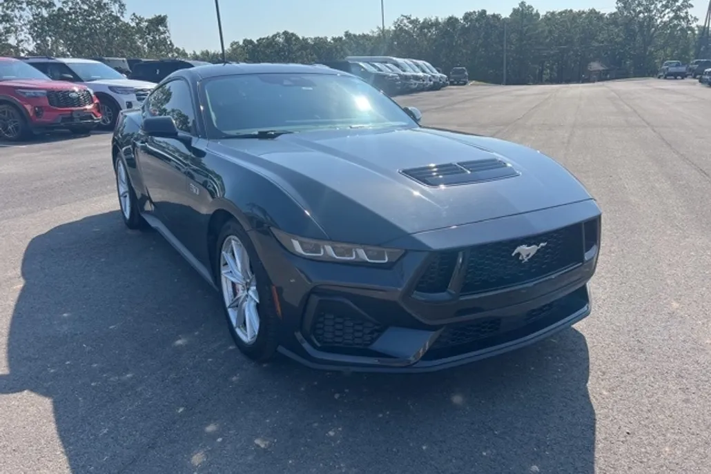 2024 Ford Mustang GT Premium photo 1