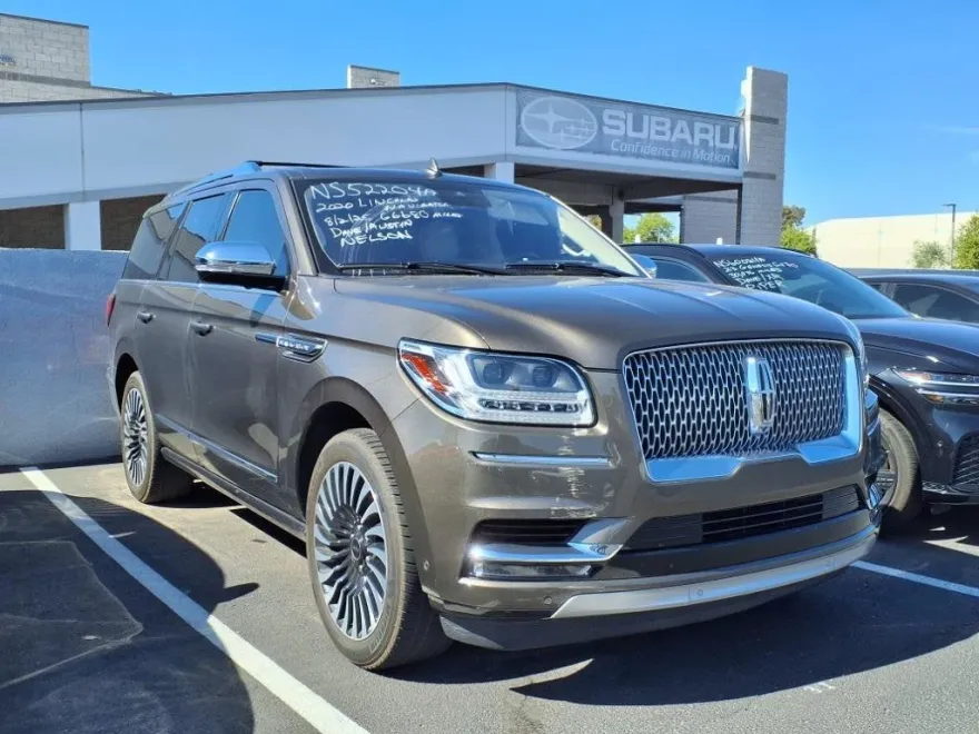 2020 Lincoln Navigator Black Label photo 1