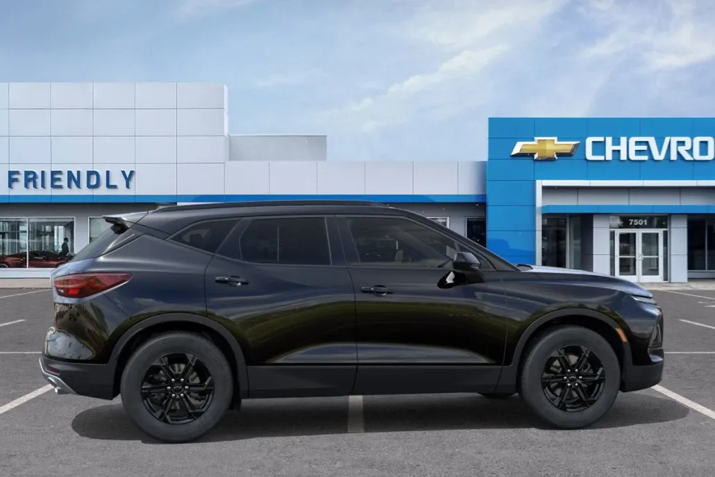 2025 Chevrolet Blazer 2LT photo 1