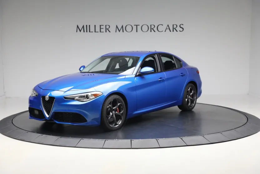 2017 Alfa Romeo Giulia Ti Sport photo 1