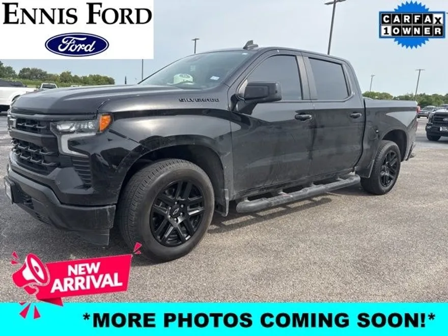 2024 Chevrolet Silverado 1500 RST photo 1