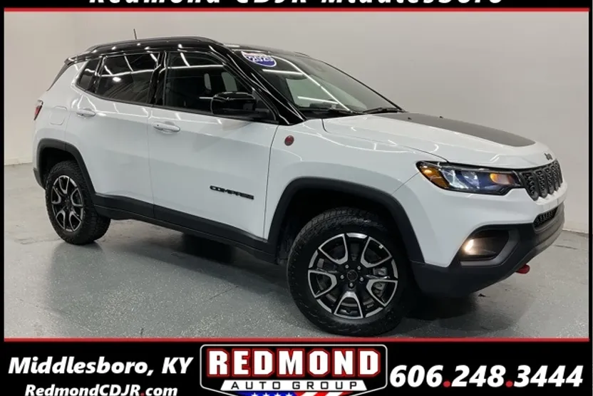 2026 Jeep Compass Trailhawk photo 1