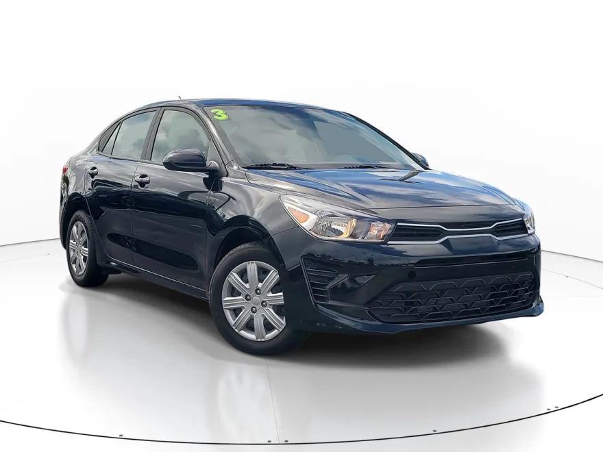 2023 Kia Rio S photo 1