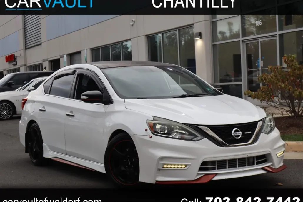 2017 Nissan Sentra Nismo photo 1