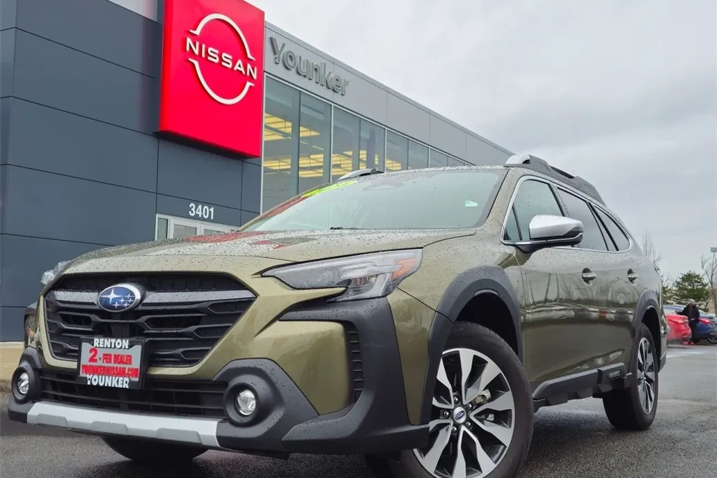 2024 Subaru Outback Touring photo 1