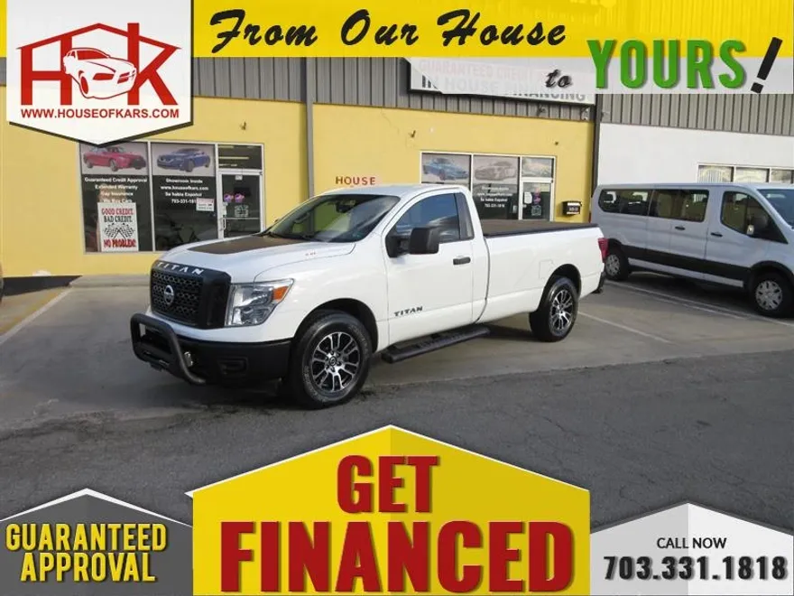 2017 Nissan Titan S photo 1