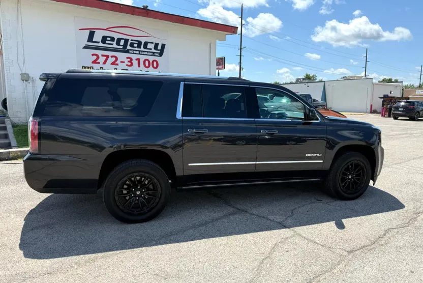 2020 Gmc Yukon XL Denali photo 1